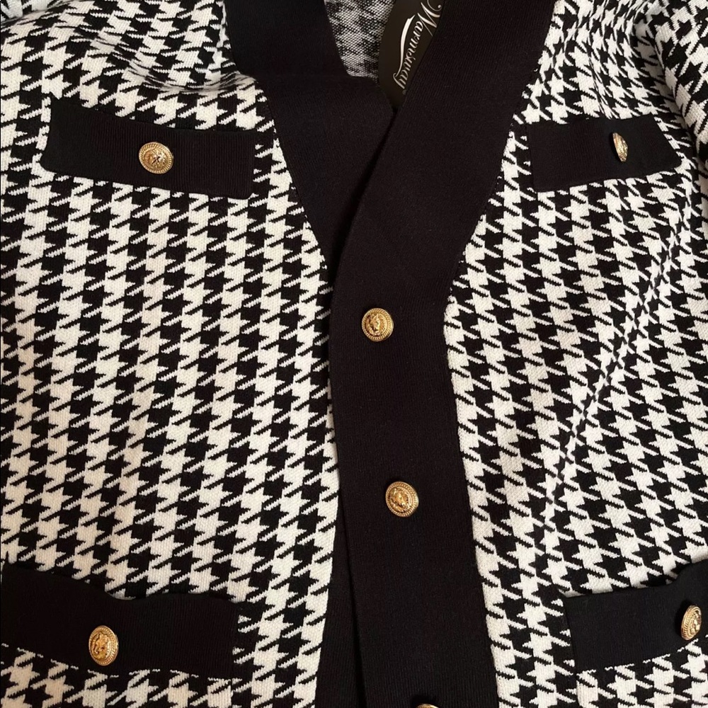 Cardigan size s-m, new